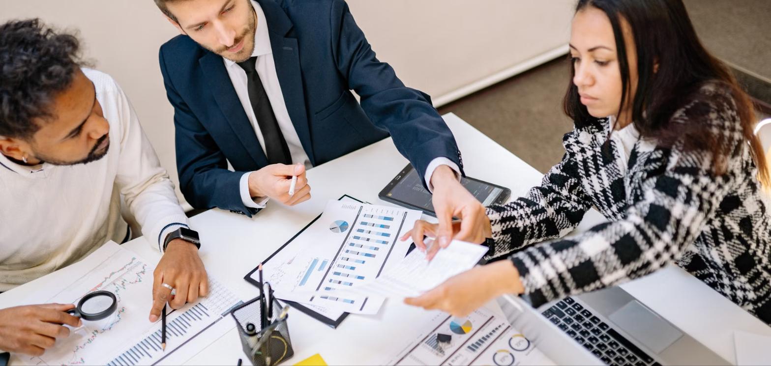 Study Business Administration Abroad: Majors and Requirements