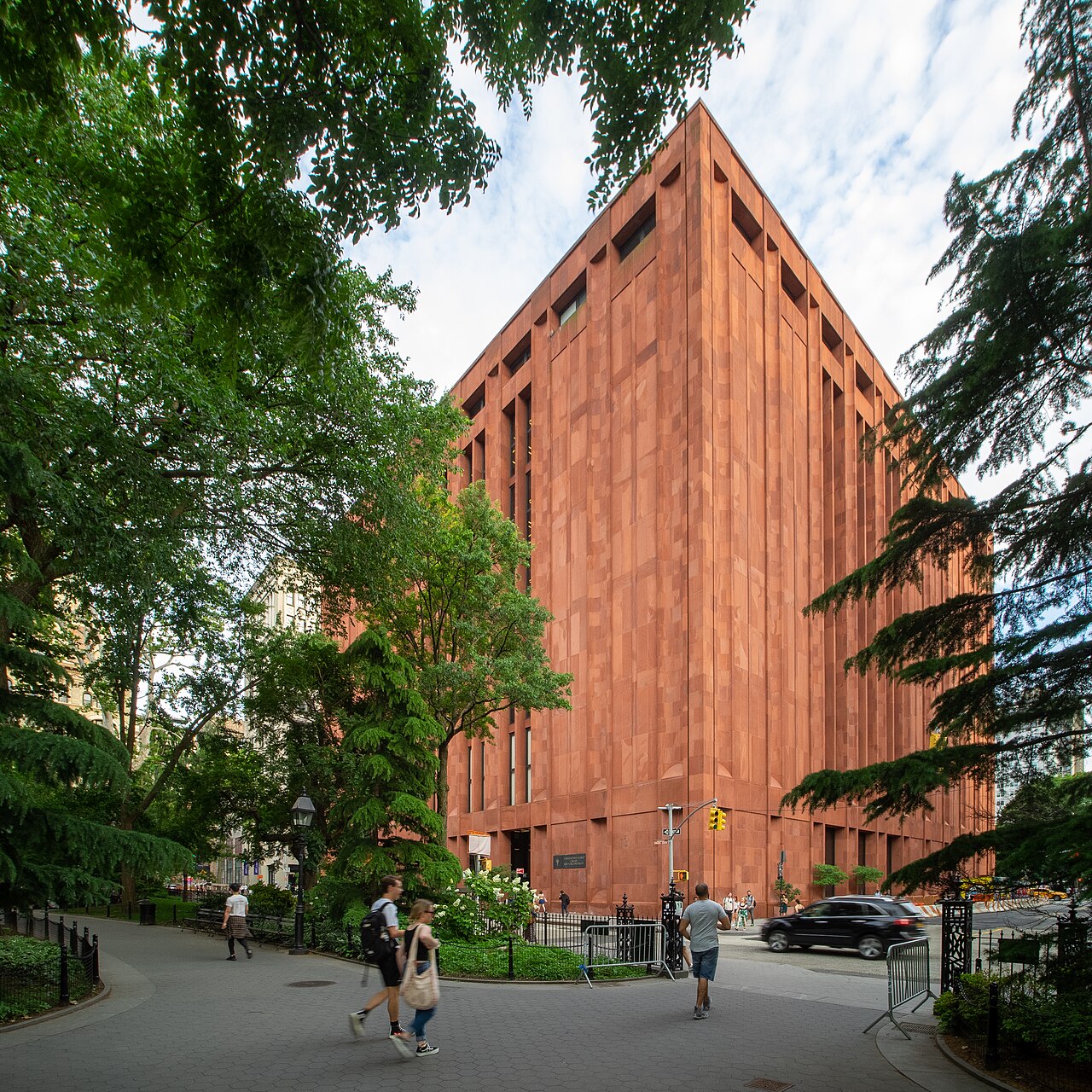 New York University (NYU)
